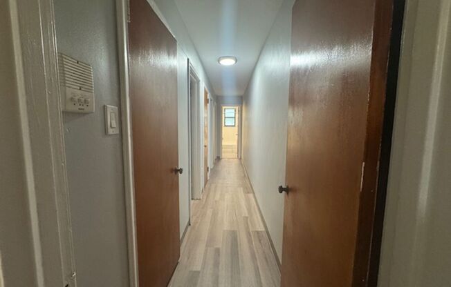 3 beds, 1 bath, 1,000 sqft, $1,649, Unit 6230 Fifth Ave. #224E