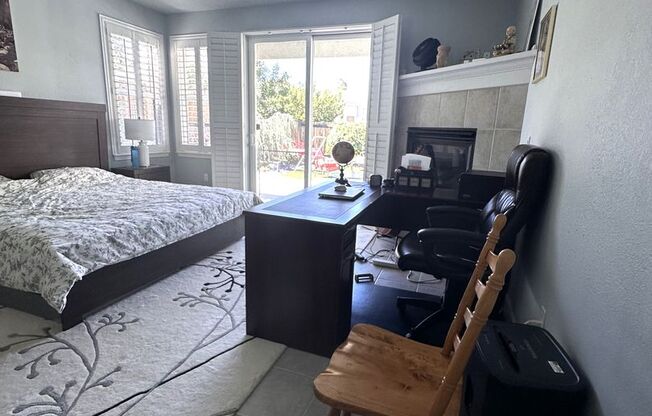 3 beds, 2 baths, $2,950