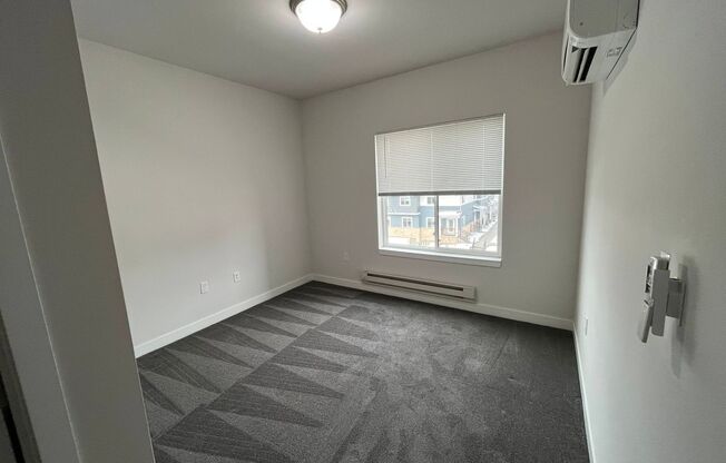 3 beds, 3.5 baths, 2,139 sqft, $2,415, Unit Lime 319