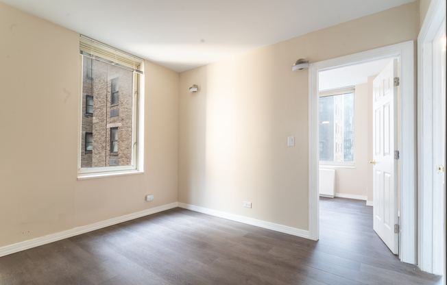 2 beds, 1 bath, $4,950, Unit 12B