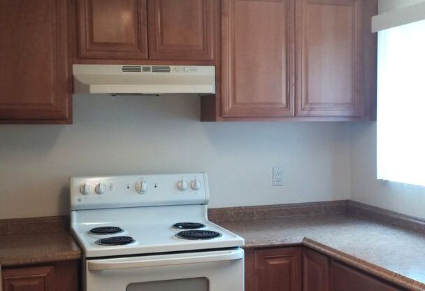 Lovely upgraded Condo near Grossmont College!