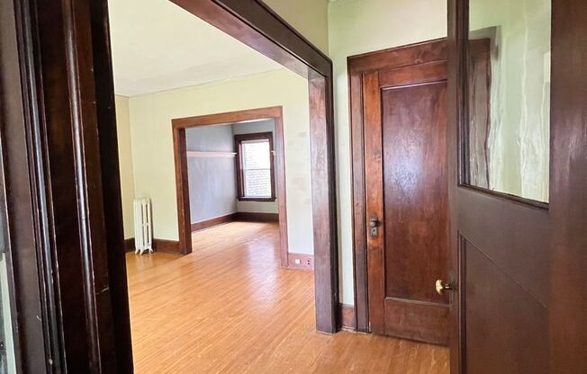 4 beds, 1 bath, $1,775, Unit 1732 E 5th Street