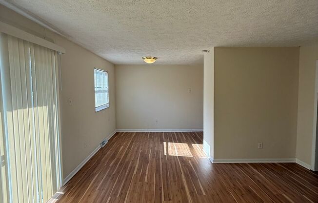 2 beds, 1 bath, 830 sqft, $1,099, Unit 8625C