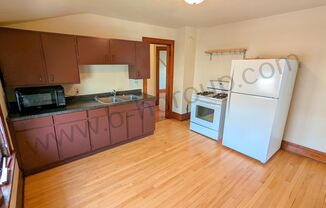 1 bed, 1 bath, 925 sqft, $895