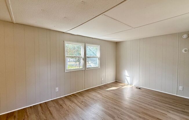 Updated Home in Laurel Lakes NJ FOR RENT $1450