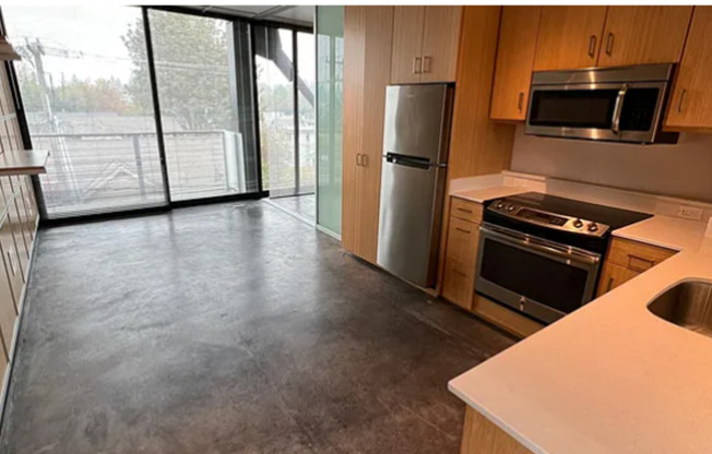 1 bed, 1 bath, 427 sqft, $1,450, Unit 302