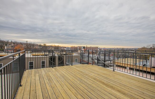 Newly Built 3 BR/3 BA Townhome in Hillcrest!