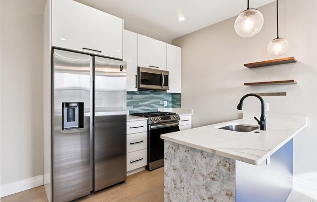 Stylish 2BR/1BA w/ private Roof Deck - 1st Month Free!