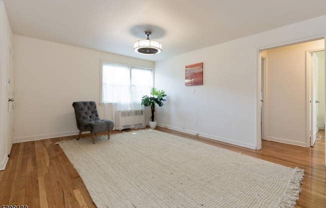 364 ORANGE RD