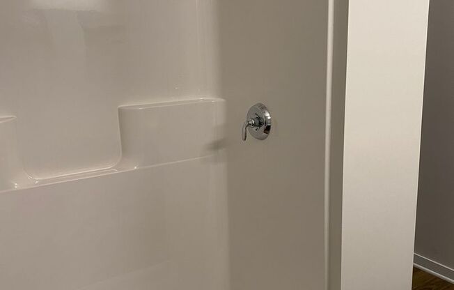 2 beds, 2 baths, 1,396 sqft, $2,195, Unit 201-B