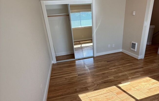 2 beds, 1.5 baths, 1,000 sqft, $1,895, Unit 04