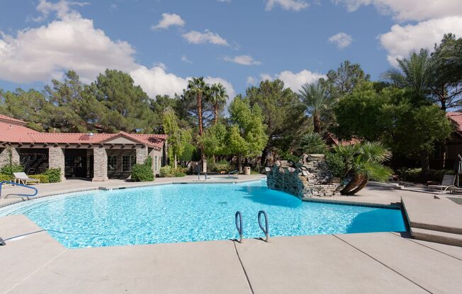 Second story unit overlooking pool in luxury Canyon Gate guard gated community