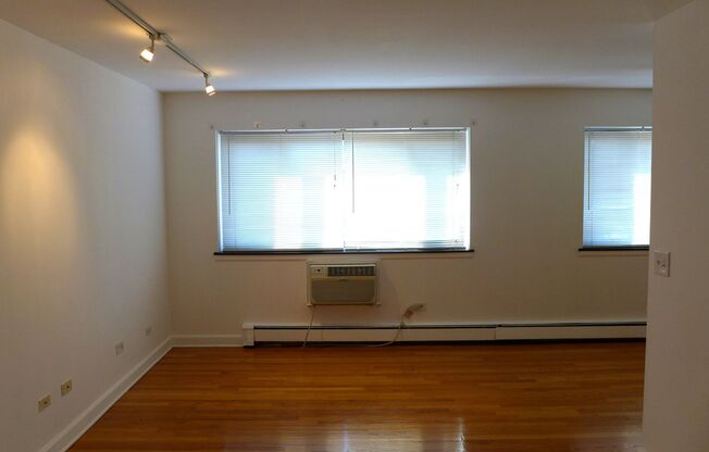 1 bed, 1 bath, 650 sqft, $1,550, Unit 4B