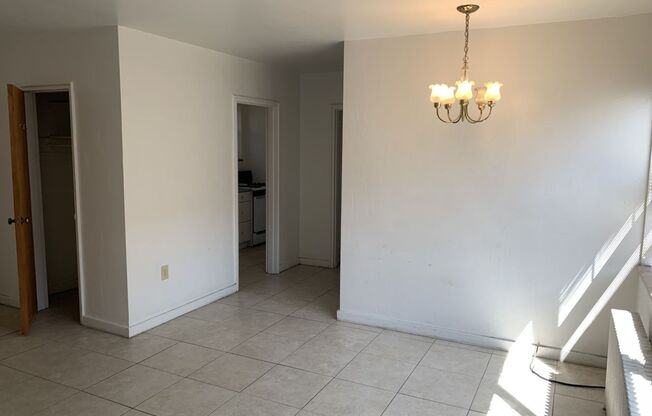 2 beds, 1 bath, $1,700, Unit 217B