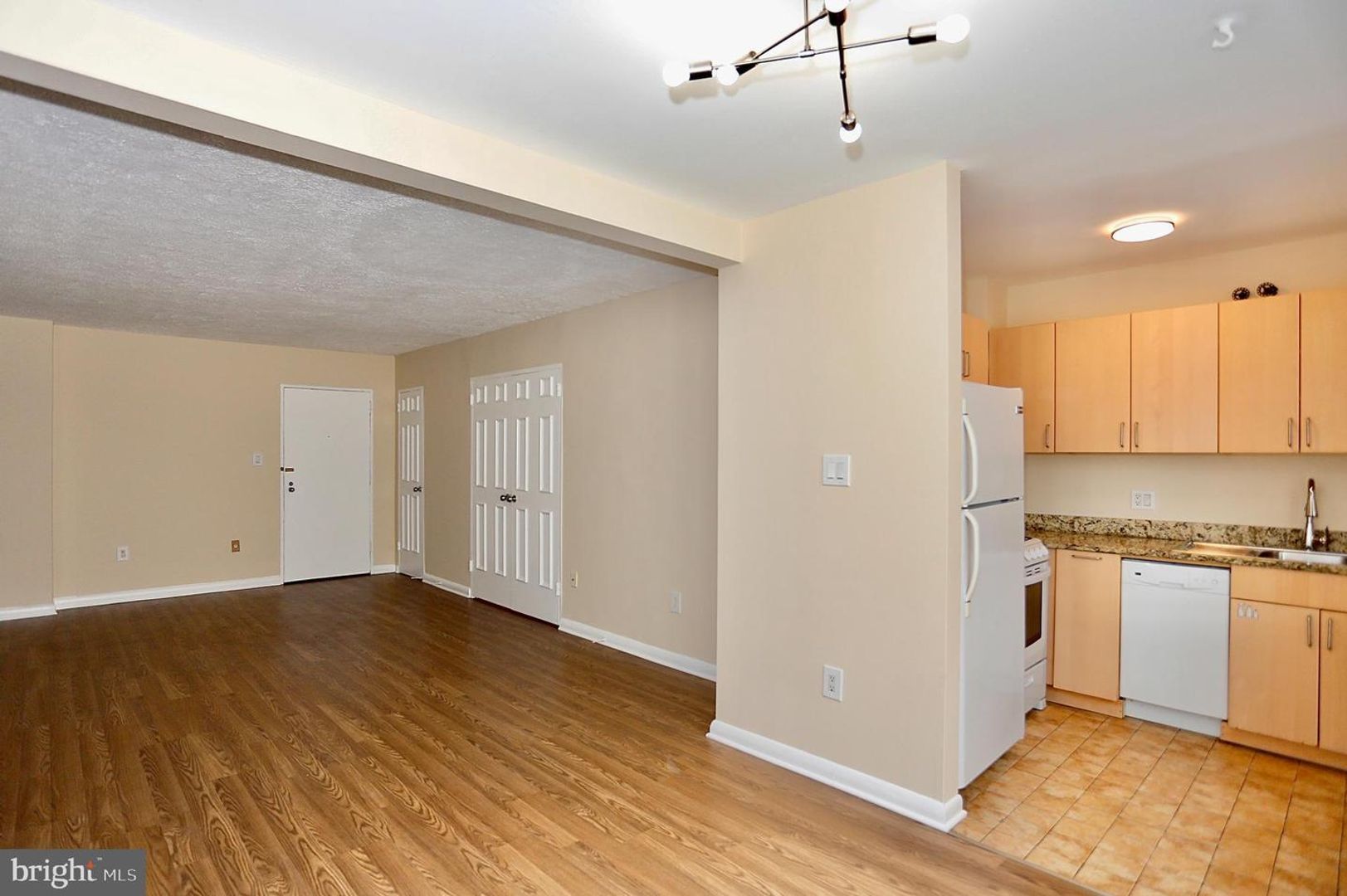 Available for immediate move-in.
