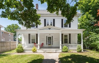 100 GREENLEAF