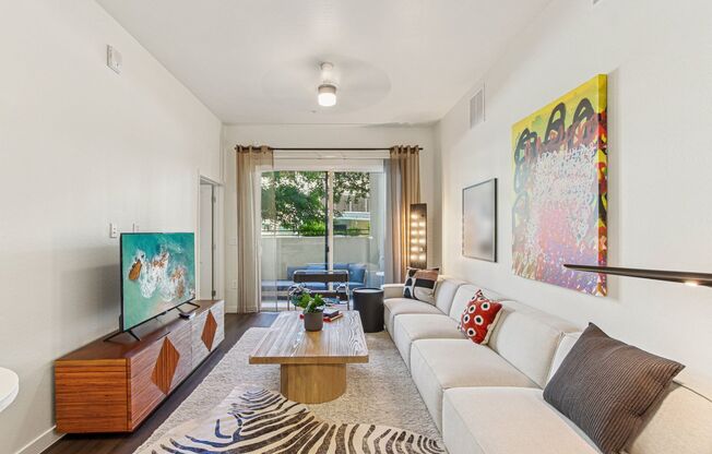 2 beds, 2 baths, 1,038 sqft, $2,080