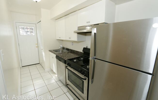 1272 16th Street, NE
