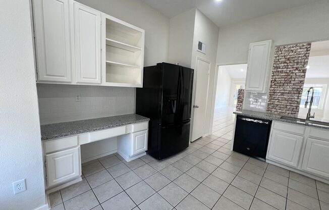 3 beds, 2 baths, $2,000