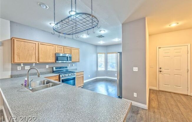 3BD/2.5BA | Open-Concept Living in Gated Cottages at Southern Hills