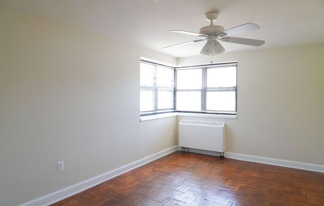 1 bed, 1 bath, $1,430, Unit 201