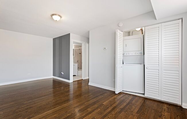 2 beds, 2 baths, 664 sqft, $2,250, Unit 508