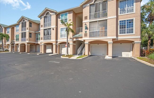 Renovated 2BR/2BA Condo With a Garage in Island Club at Rocky Point!