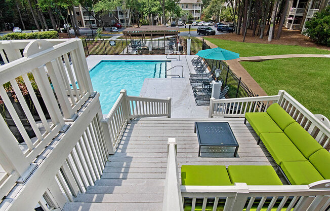 Patio and pool at Sommerset Place Apartments