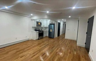 3 beds, 1 bath, 1,000 sqft, $3,400, Unit 1