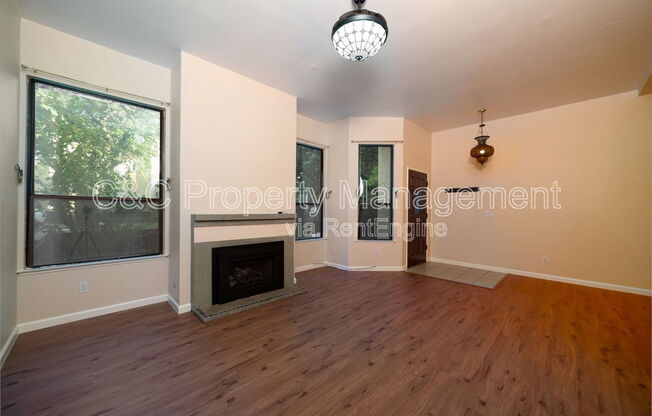2890 E HUNTINGTON BLVD