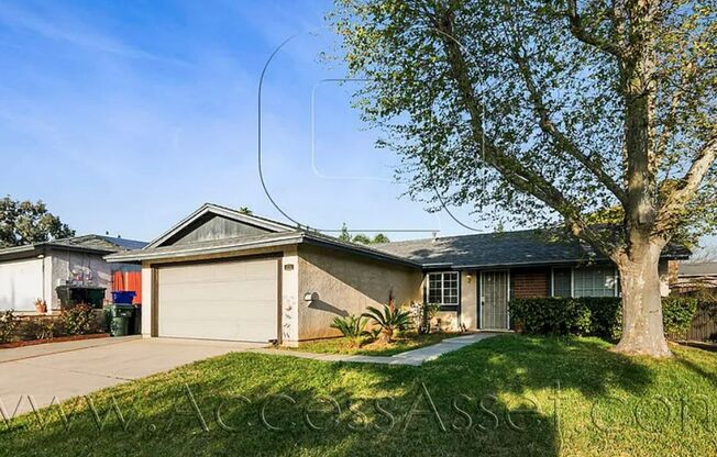 Lovely Single Story 4 Bed/2 Bath Home In Rancho Cucamonga!