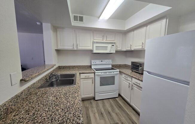 2 beds, 2 baths, $1,195, Unit UNIT 2016