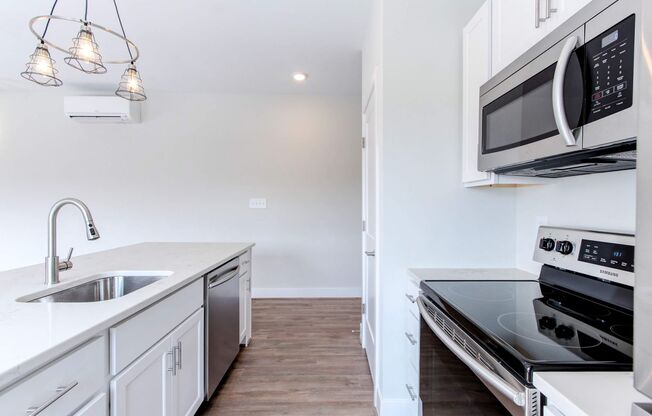 1 bed, 1 bath, 654 sqft, $1,825, Unit 407
