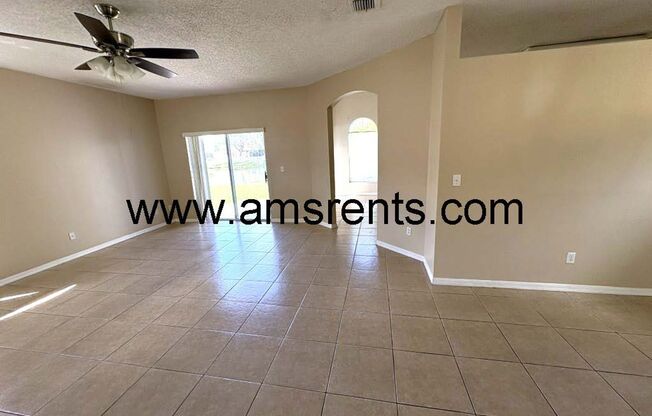 3 beds, 2.5 baths, $2,200