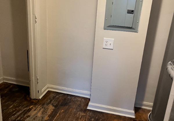 1 W 28 ST
