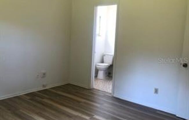 2 beds, 1.5 baths, 839 sqft, $1,300, Unit "B"
