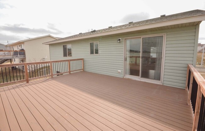 Move-In Ready4 BR with Large Yard!