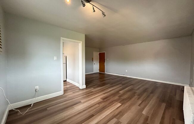 3 beds, 1 bath, 1,000 sqft, $2,390, Unit 6224 Fifth Ave. #310H
