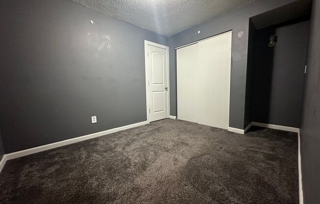 2 beds, 1 bath, 882 sqft, $750, Unit #3