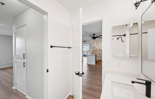 2 beds, 2 baths, 1,195 sqft, $2,248, Unit 407