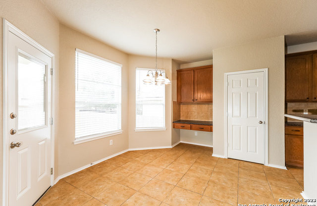 5731 WHITE OAK CV