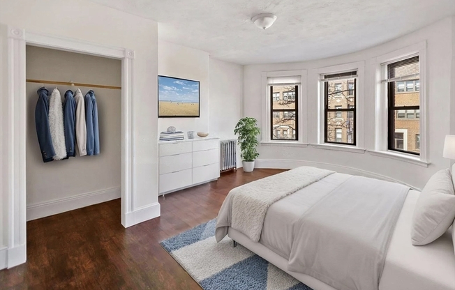 864 Huntington Avenue