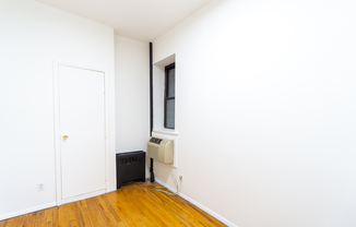 319 E 25 ST