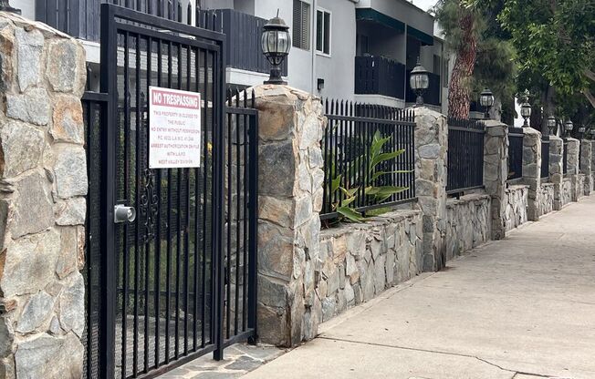 1 bed, 1 bath, 605 sqft, $2,000, Unit 110