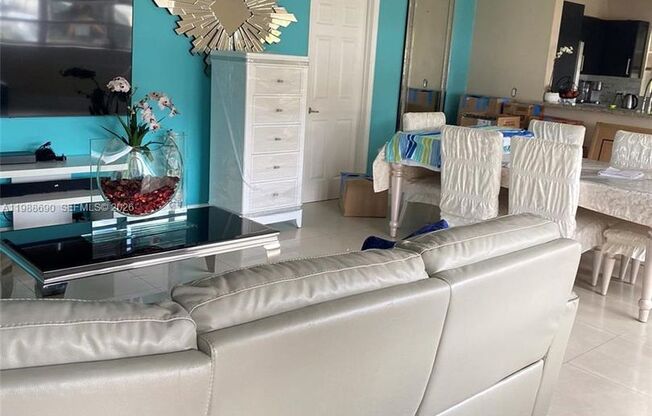 740 NE 179TH TER MIAMI, FL 33162