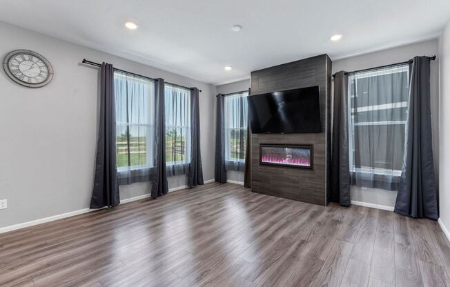 Stunning 3-Bedroom Home Near Boyd Lake