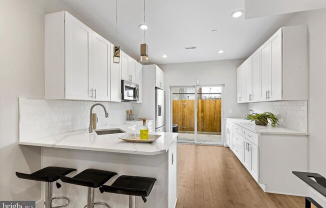 Four Bed West Kensington Townhome