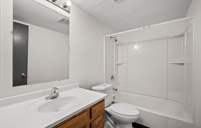 The Grove at Hickman - Now offering $500 off the first month rent when you look and lease!
