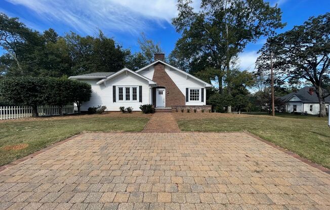 Updated 3/2 House in Old East Rome $2,295