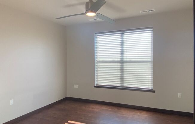 2 beds, 2 baths, 1,108 sqft, $1,580, Unit 1708-509